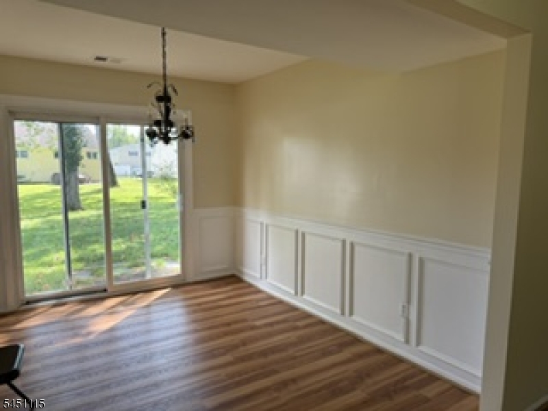 10 Renault Dr Property Photo 17