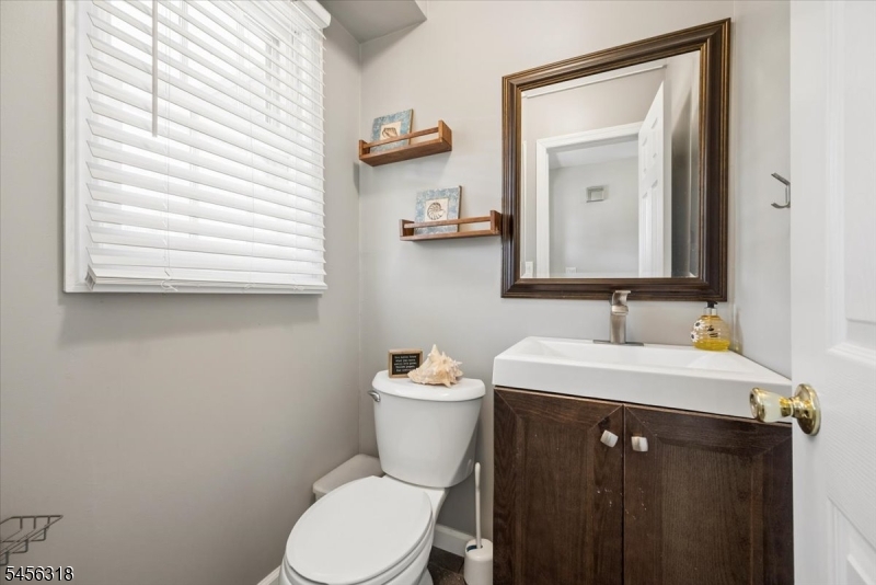 151 Birch St Property Photo 7