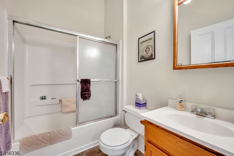 16 Greenwich St Property Photo 11