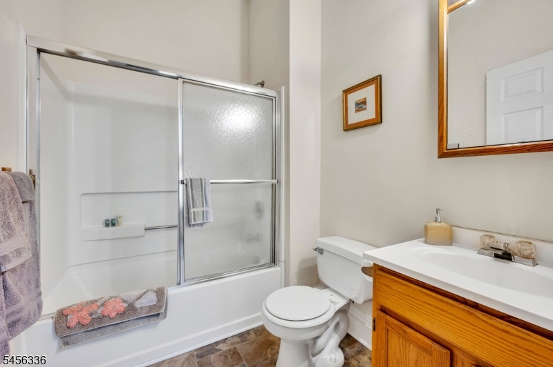 16 Greenwich St Property Photo 19