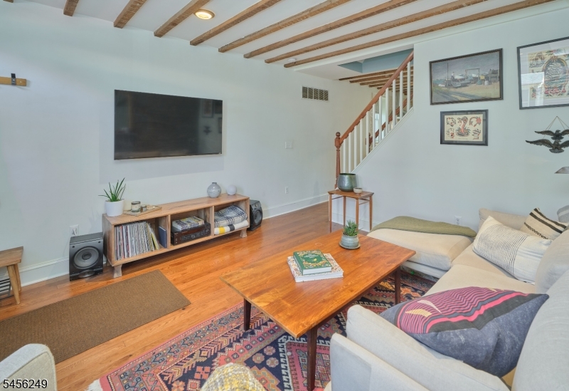 118 Clinton St Property Photo 3
