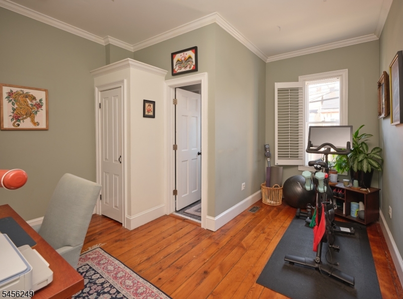 118 Clinton St Property Photo 13