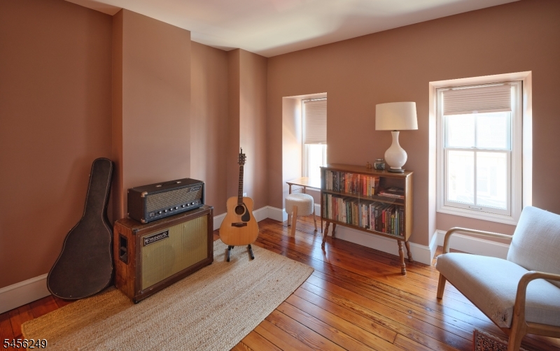 118 Clinton St Property Photo 16