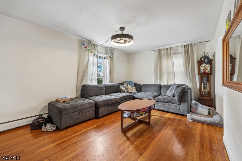 15 Parmelee Ave Property Photo 6