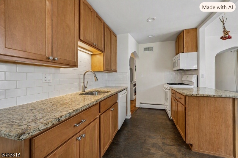 15 Parmelee Ave Property Photo 11