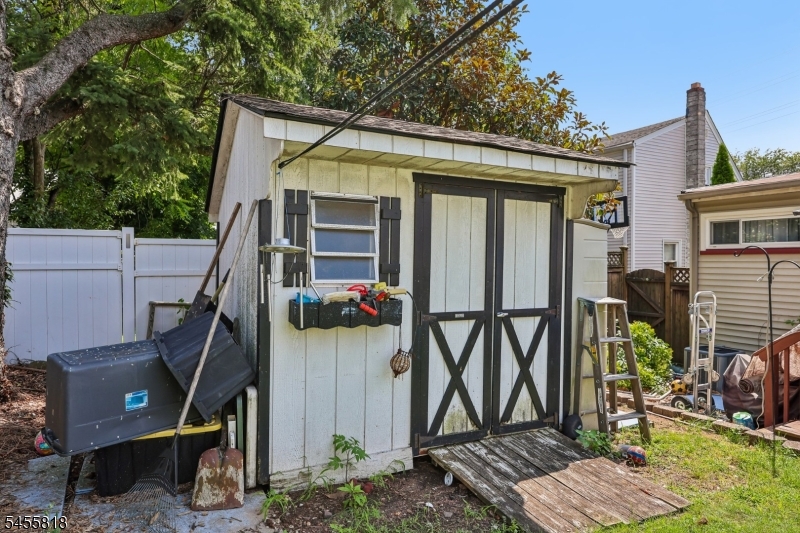 15 Parmelee Ave Property Photo 30