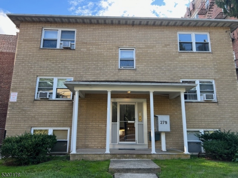 279 Chestnut St 10 Property Photo 1