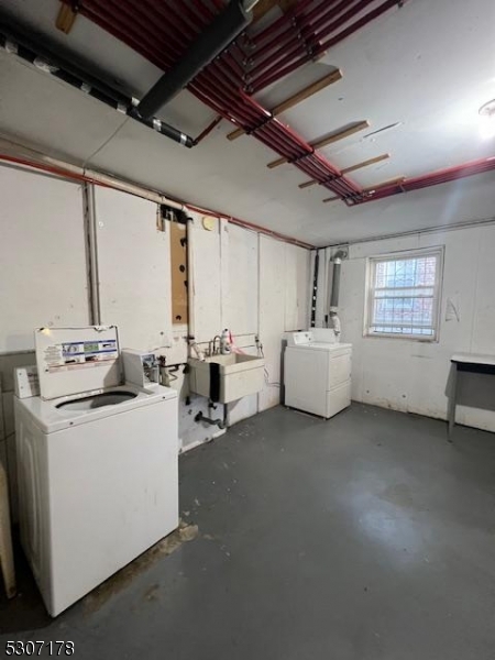 279 Chestnut St 10 Property Photo 11