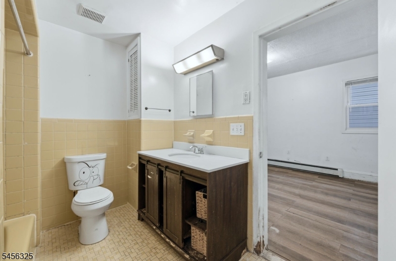 220 Inslee Pl Property Photo 9