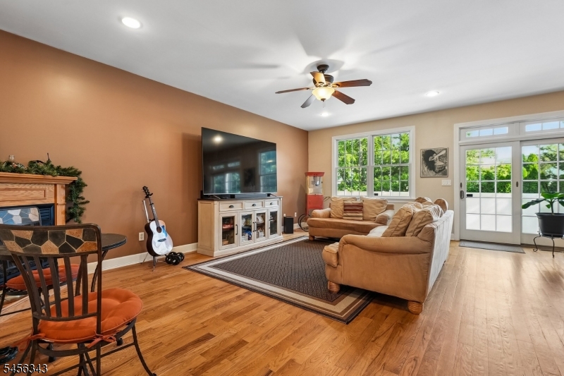3204 Kickapoo Ave Property Photo 4