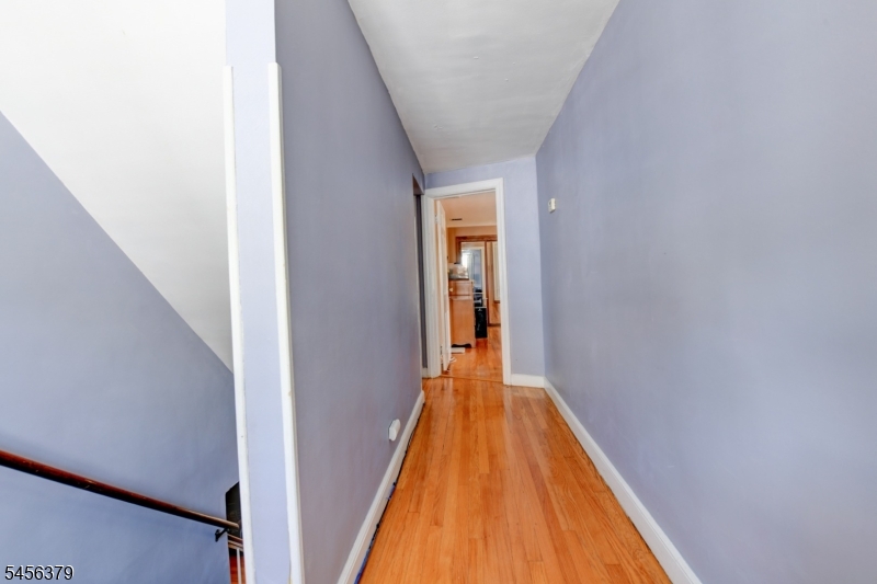 2758 Larchmont Rd Property Photo 21
