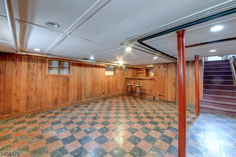 2758 Larchmont Rd Property Photo 27