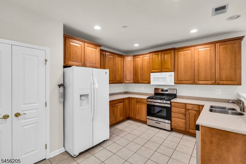 7110 Westover Way 7110 Property Photo 21
