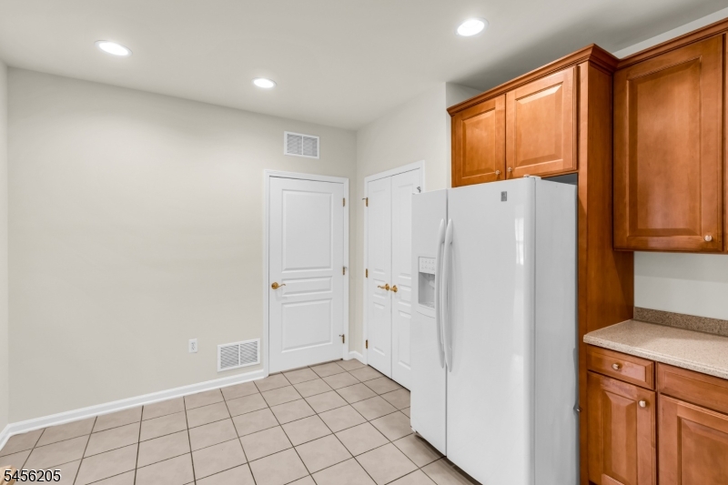 7110 Westover Way 7110 Property Photo 24