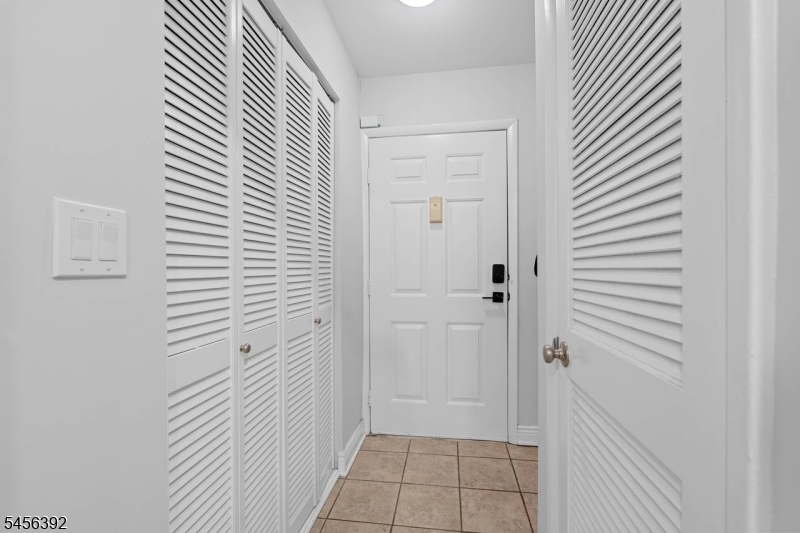 555 Riverside Ave 12 Property Photo 14