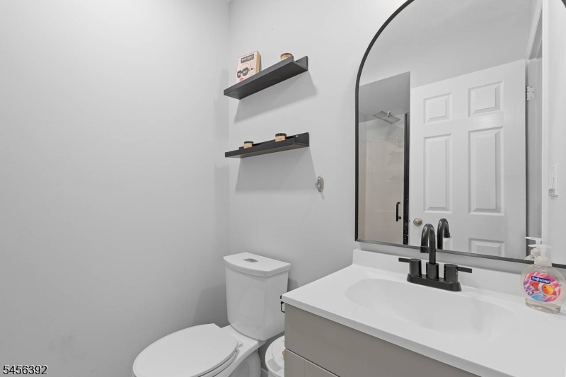 555 Riverside Ave 12 Property Photo 18
