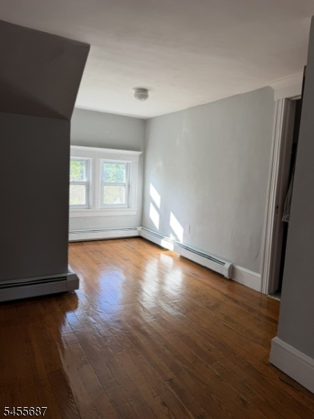 1007 W 8th St Property Photo 12