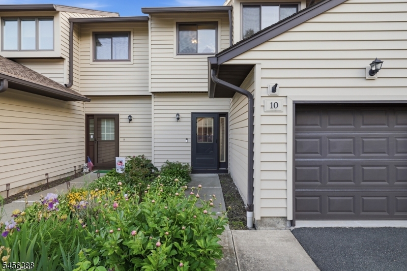 10 Oriole Ter Property Photo 6