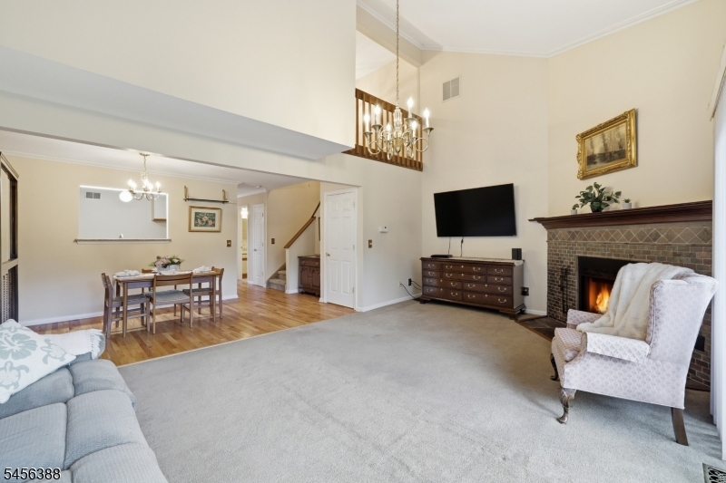 10 Oriole Ter Property Photo 9