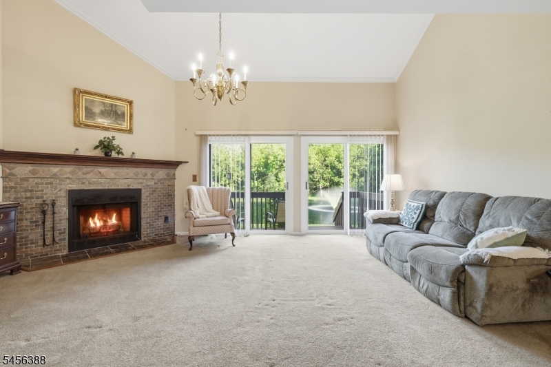 10 Oriole Ter Property Photo 11