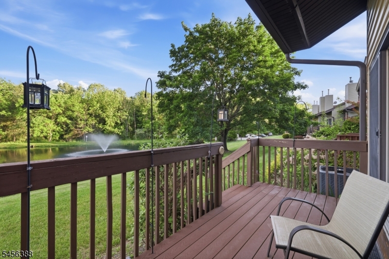 10 Oriole Ter Property Photo 12