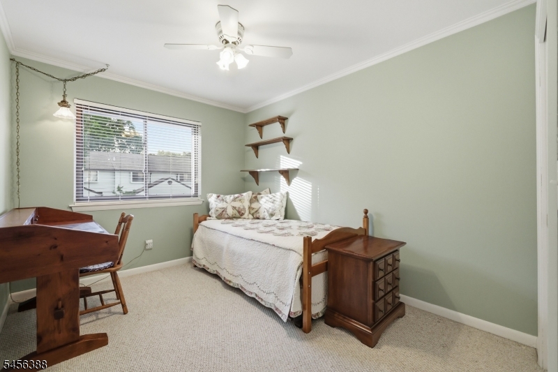 10 Oriole Ter Property Photo 19