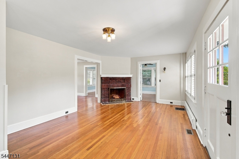 636 Prospect St Property Photo 10