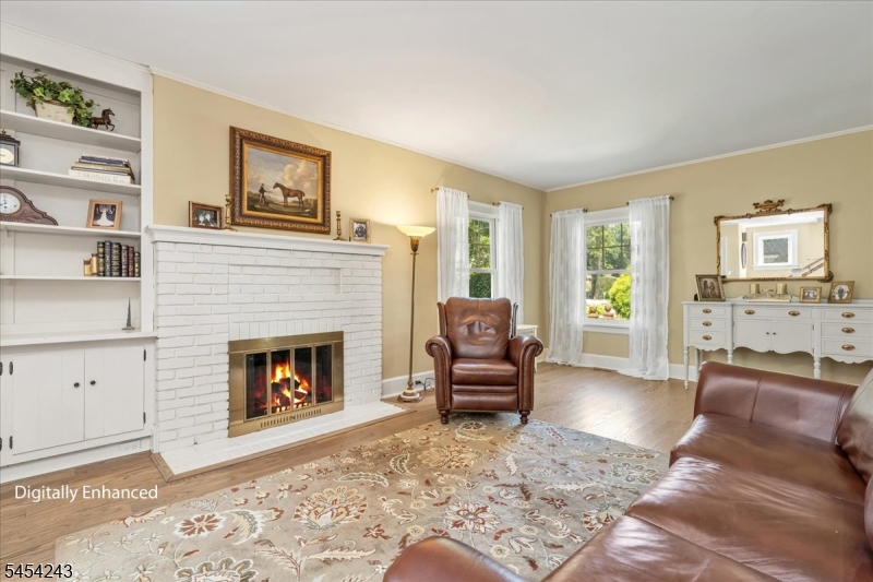 8 Doering Way Property Photo 7