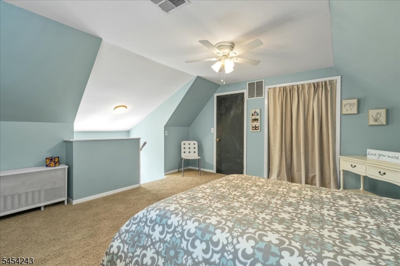 8 Doering Way Property Photo 30