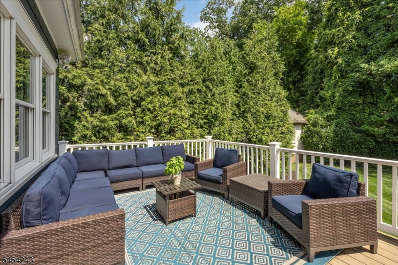 8 Doering Way Property Photo 33