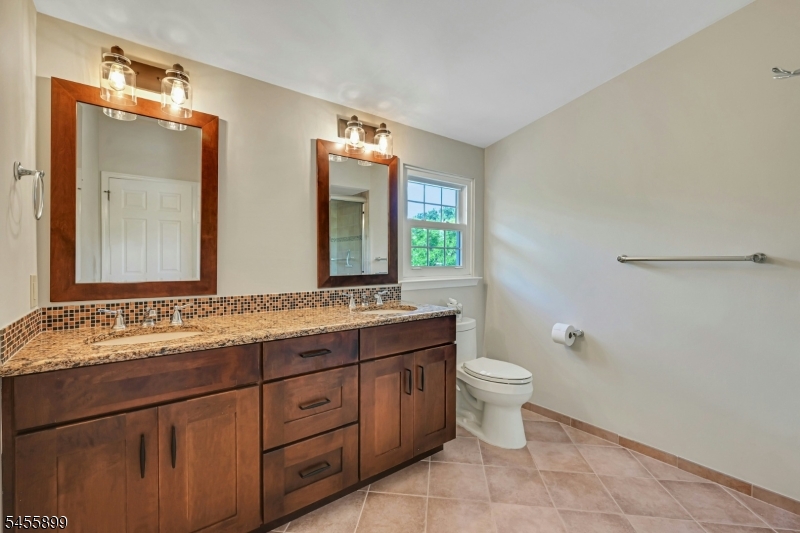 31 Academy Court Property Photo 23
