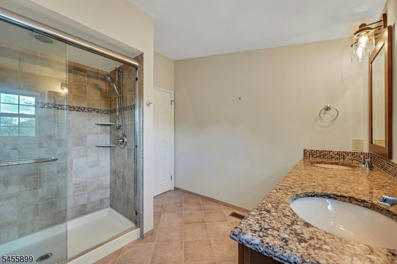 31 Academy Court Property Photo 24
