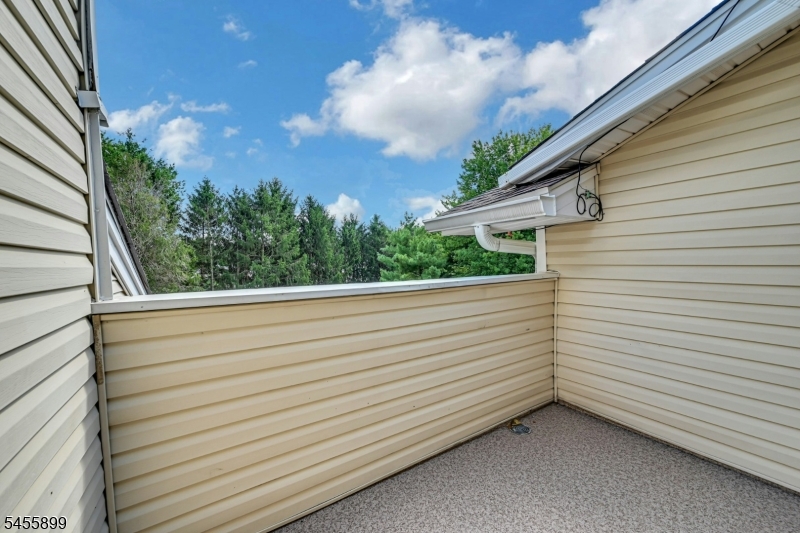 31 Academy Court Property Photo 25