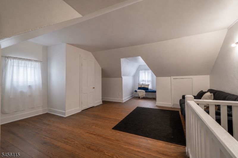 374 Firth St Property Photo 17