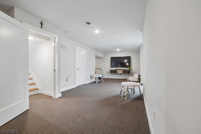 90 Sowers Dr Property Photo 18