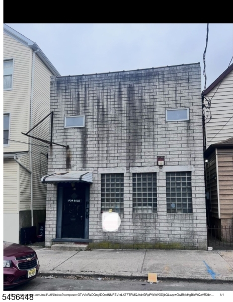 92 W 20Th St Property Photo 1