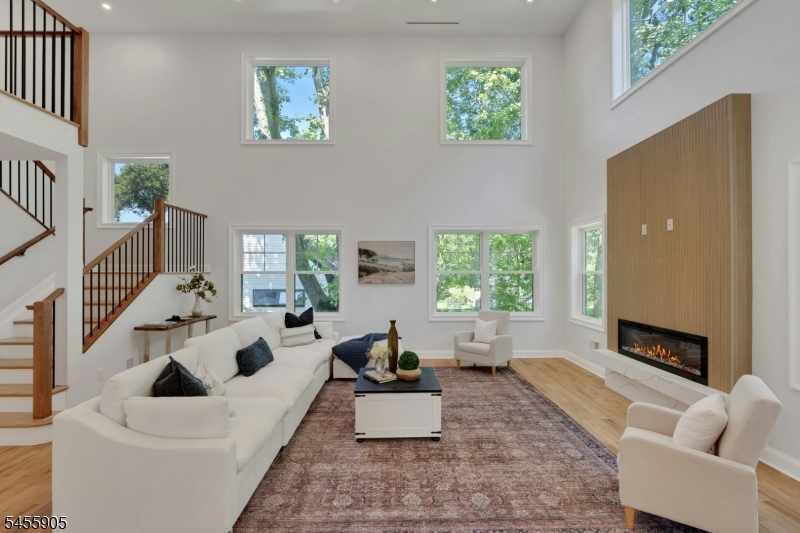 21 Kuntz Ave Property Photo 2
