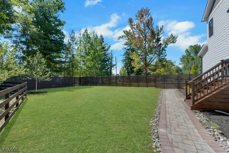 21 Kuntz Ave Property Photo 16