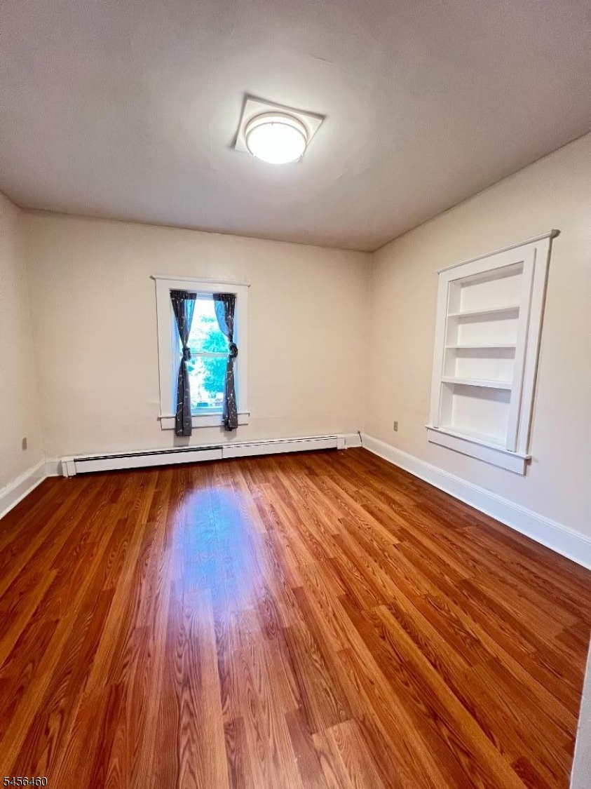 285 Rutherford Ave Property Photo 6