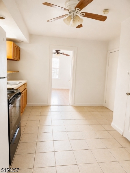 284 Hunterdon St 1 Property Photo 4