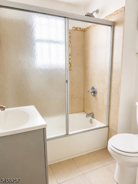 284 Hunterdon St 1 Property Photo 5