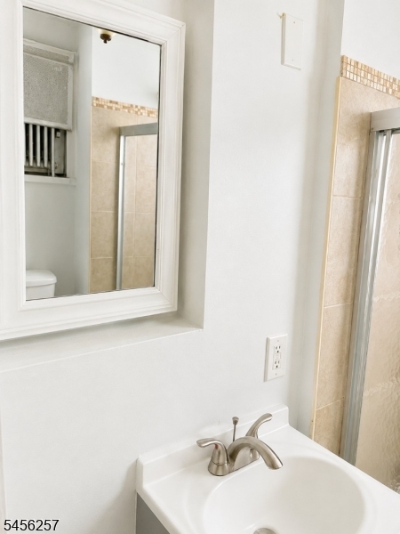 284 Hunterdon St 1 Property Photo 7