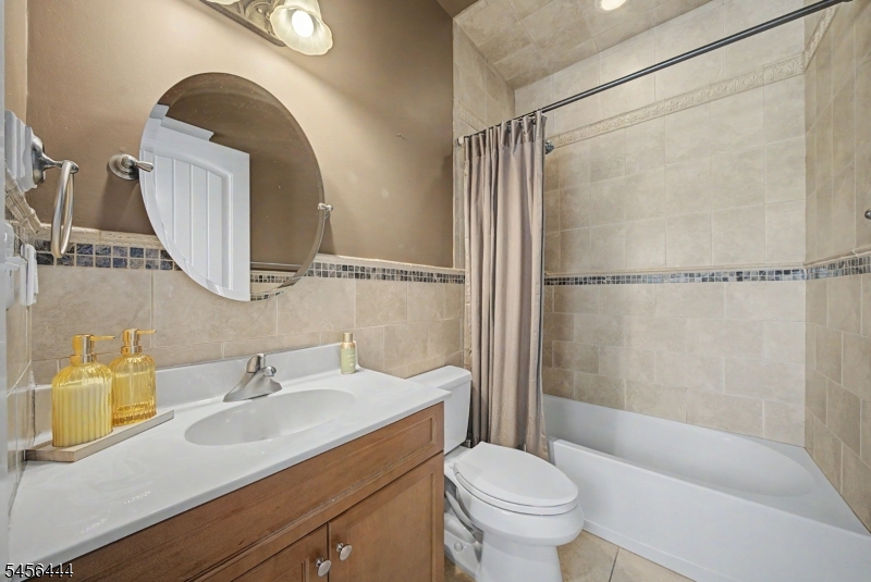 66 Upper Hibernia Rd Property Photo 16