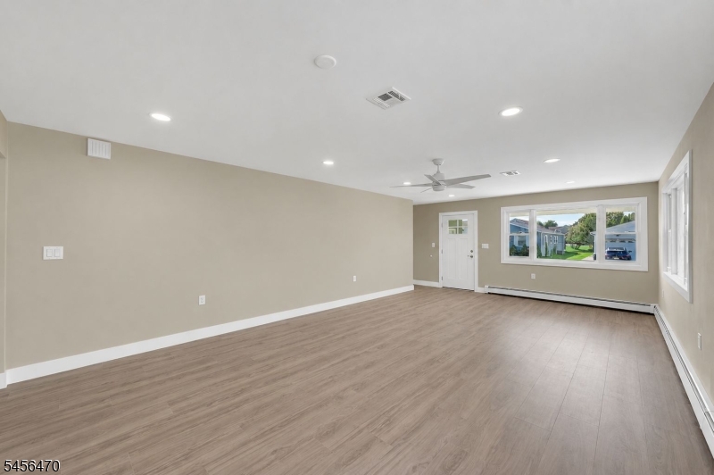 47 Doral Dr Property Photo 3
