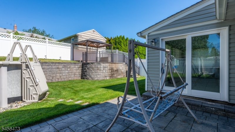 24 Lennon Pl Property Photo 28