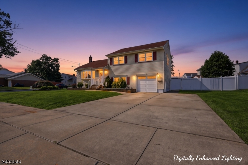381 Carteret Ave Property Photo 6