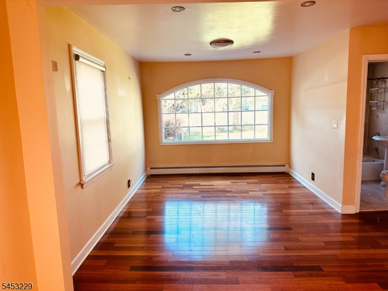26 Hetherington Rd Property Photo 2
