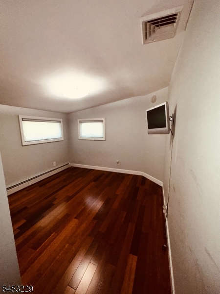 26 Hetherington Rd Property Photo 9