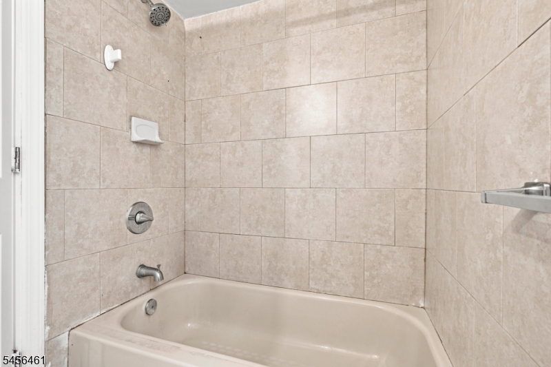 64 Fabyan Pl 2 Property Photo 16