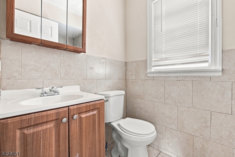 64 Fabyan Pl 2 Property Photo 17